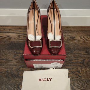 Bally Pralia 85 size 8.5/39 Vino